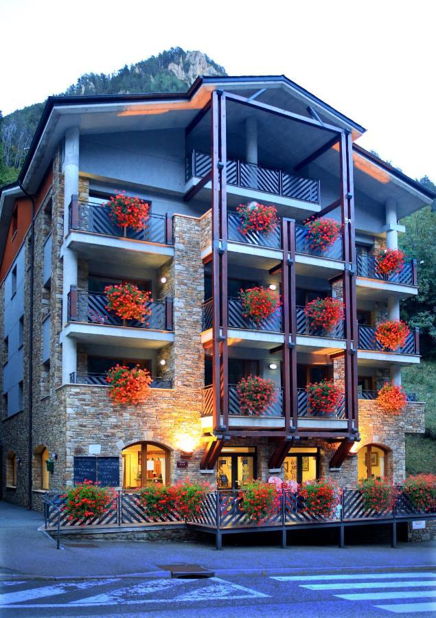 Vista Arinsal Apartments Екстер'єр фото